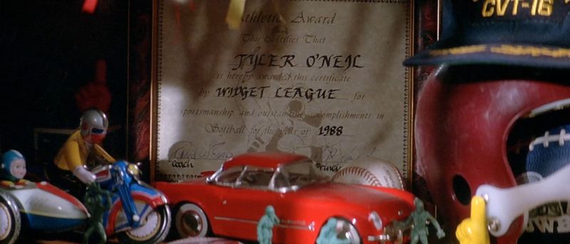 File:Tyler O'Neil's baseball award.jpg