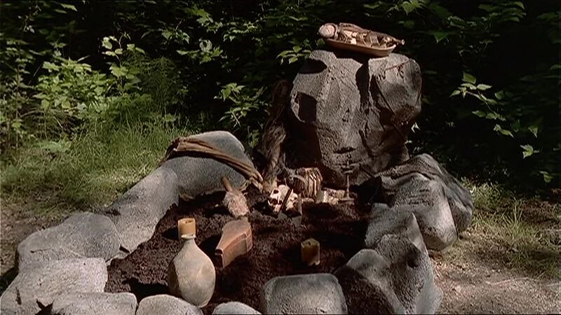 File:Kendra's grave.jpg