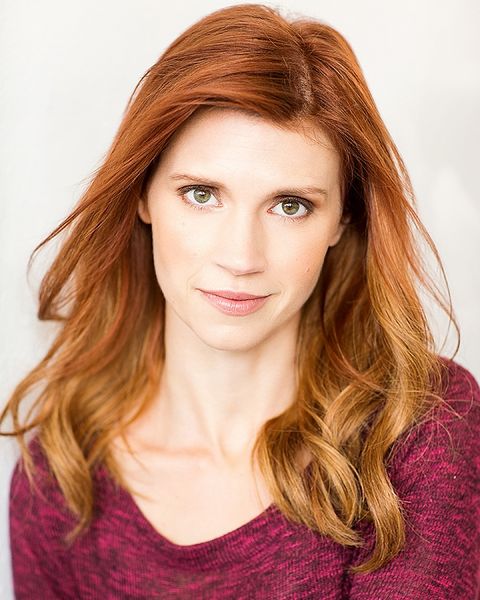 File:Julie McNiven.jpg