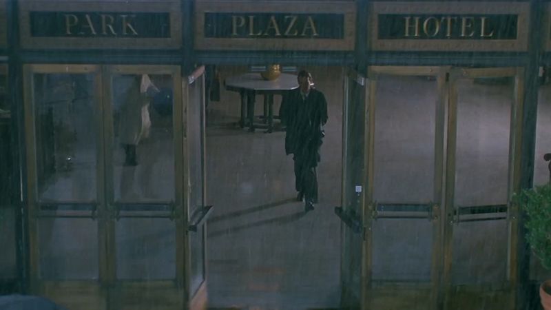 File:Park Plaza Hotel.jpg